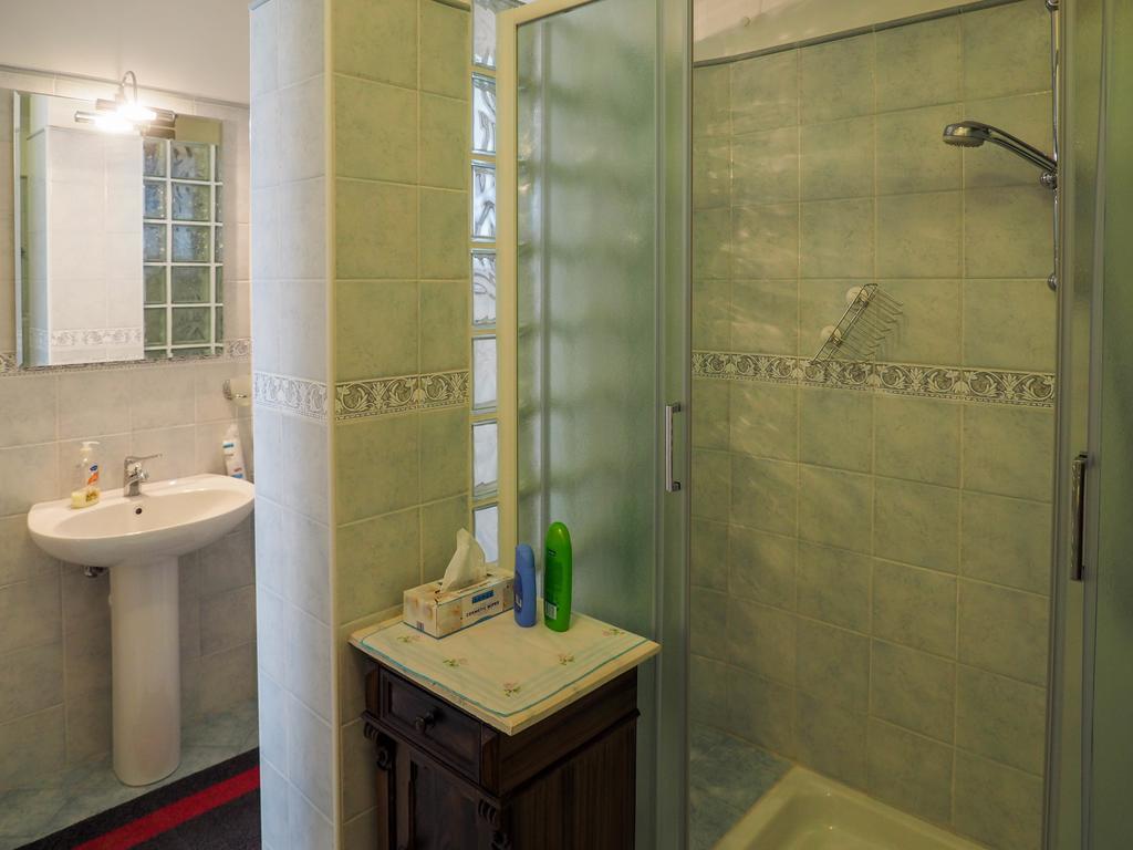 Bed and Breakfast Tra Gli Ulivi Пьетра-Лигуре Экстерьер фото